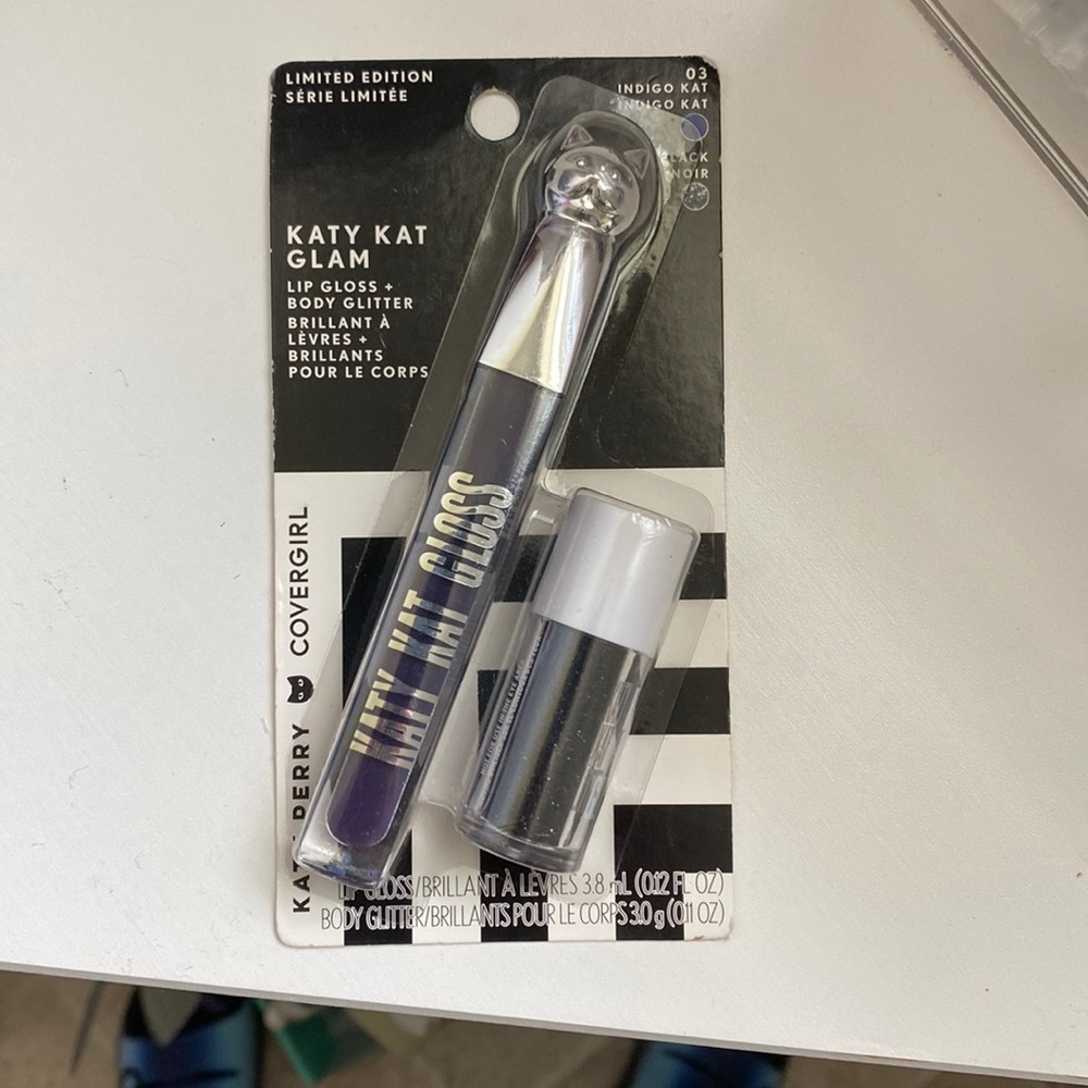CoverGirl KATY PERRY GLAM LipGloss Glitter Dark indigo lip gloss
